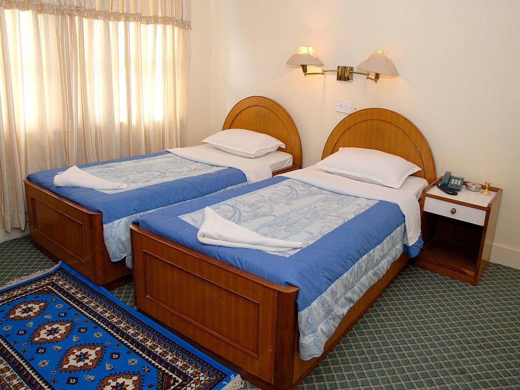 Hotel Blue Heaven Pokhara Exterior foto